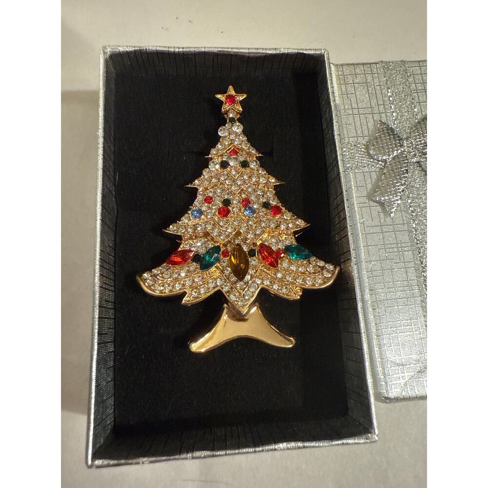 NWT Bright Goldtone Christmas Tree Pin Brooch with Jewels. 2 inches long.